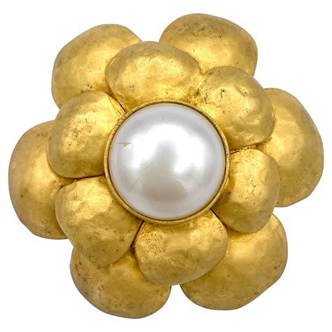 coco chanel camellia brooch|vintage Chanel camellia brooch.